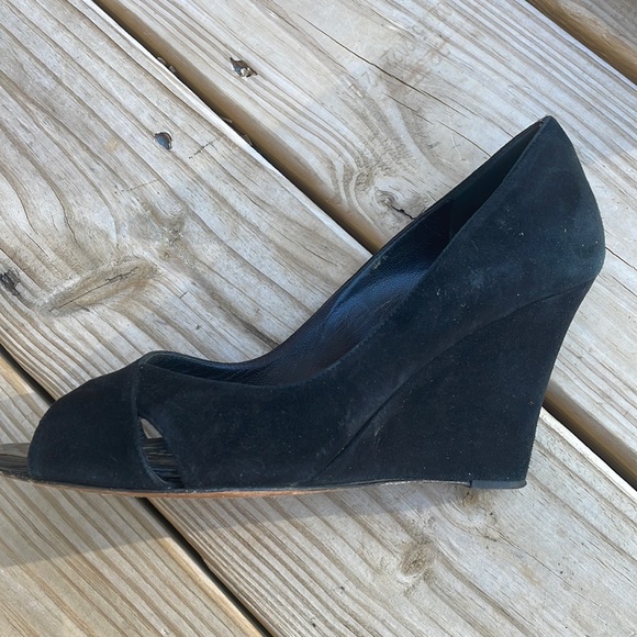 Kate Spade Black Suede Peep-Toe Wedges size 7.5 - Picture 2 of 14